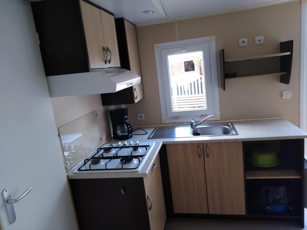 Mobil Home - Tv - Camping '4 Etoiles' - Vic-La-Gardiole - 003 Exterior photo